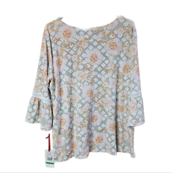 Ruby Rd Floral Top - Picture 2 of 9